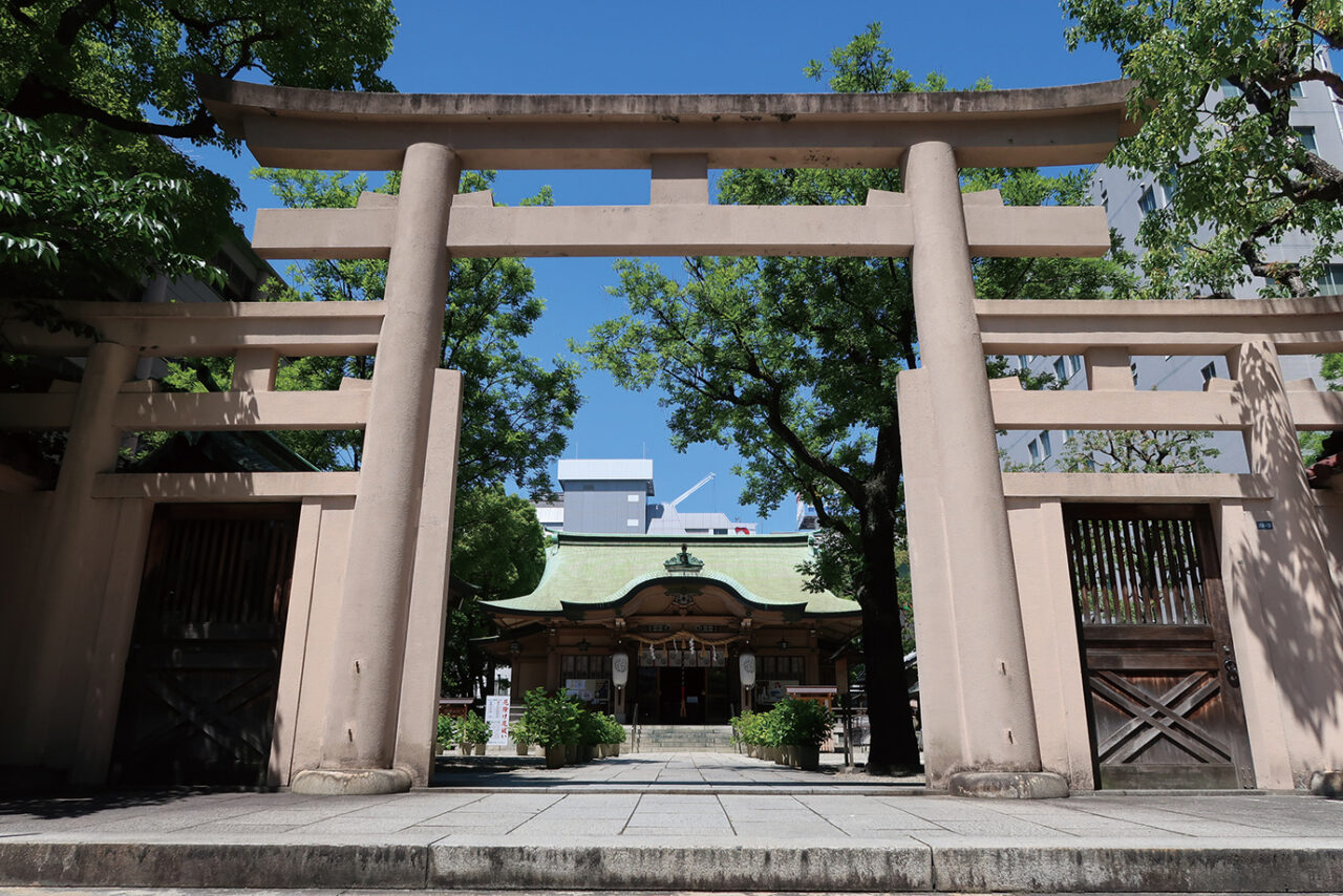 坐摩神社-三つ鳥居