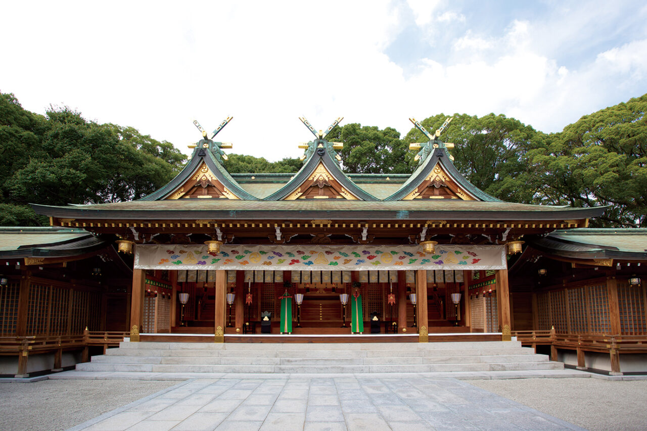 西宮神社-三連造の本殿