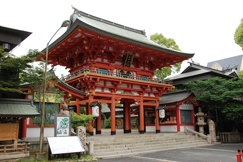 生田神社-楼門